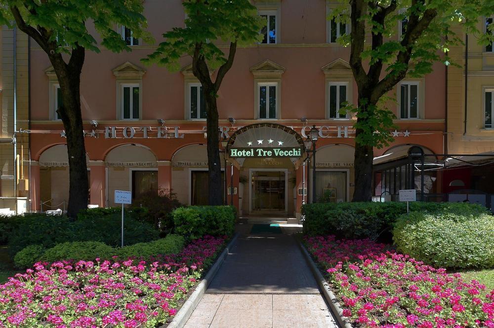 Zanhotel Tre Vecchi Bologna Bagian luar foto